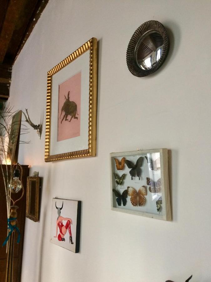 Le Boudoir D'Artiste Bed & Breakfast Semur-en-Auxois Luaran gambar